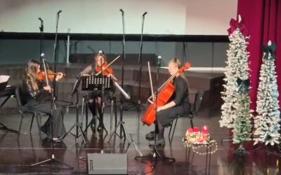 Gudački trio naše škole uveličao svečanost paljenja druge adventske svijeće